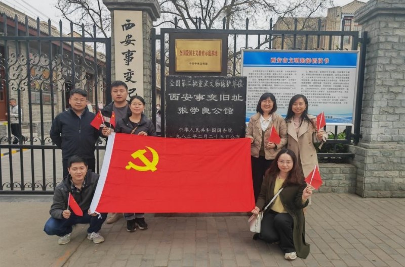 161678960018104704.jpg 123.jpg