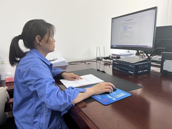 161700120461122827.jpg 青春1__1.jpg