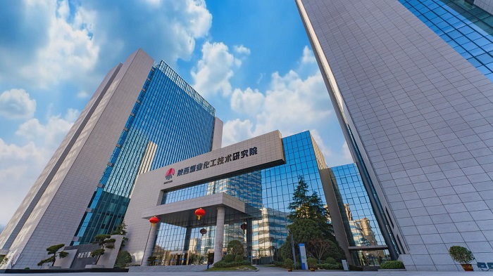 241745481577161596.jpg 新樓仰拍右側.jpg